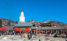 五台山求什么最灵验,求财、求平安、求智慧，哪个庙最灵验？